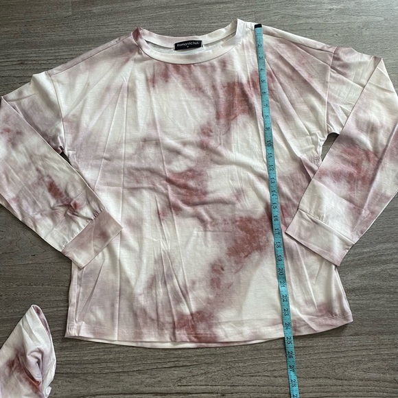 Romantic Hut Tie Dye Jogger Set New in Package - Picture 4 of 12